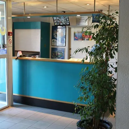 Ibis Budget Hotel 2*