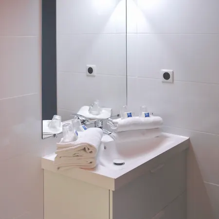 Ibis Budget Отель Йер
